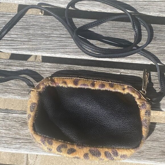 Street Level Small Faux Leather Cheetah Print Crossbody Bag - Picture 2 of 9